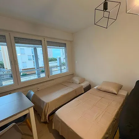 Daire Bes - 40 M2, Centre-ville, Renove